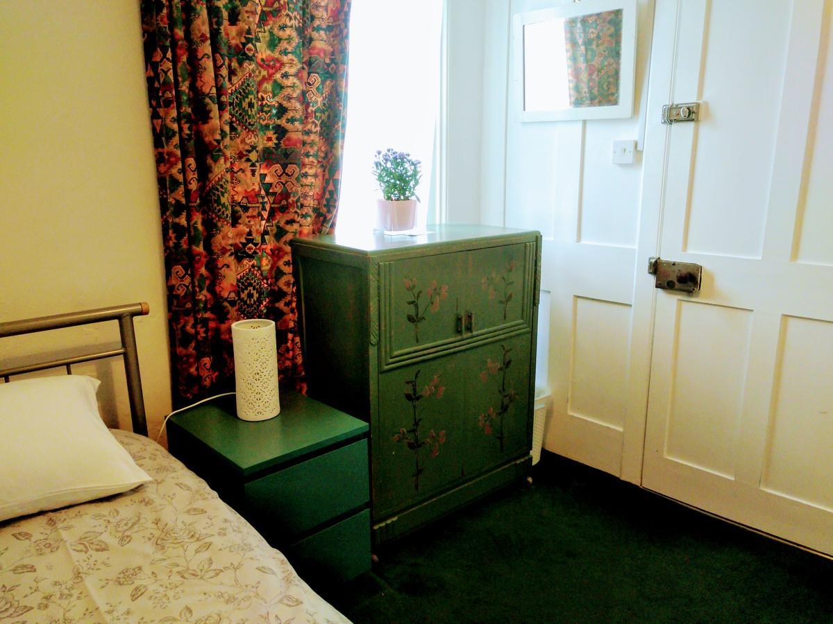 Homestay Cambridge Farmers Outlet