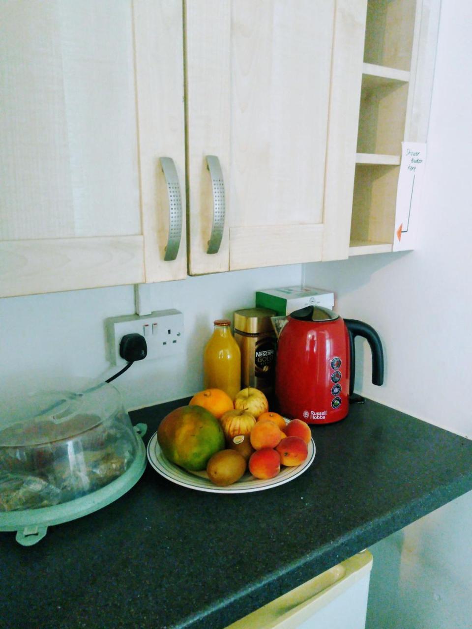 Homestay Cambridge Farmers Outlet *